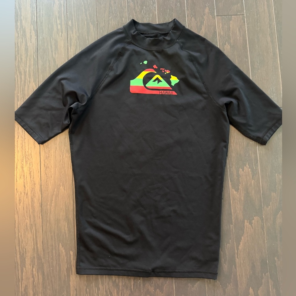 Quiksilver Men’s Black Rash Guard Swimwear